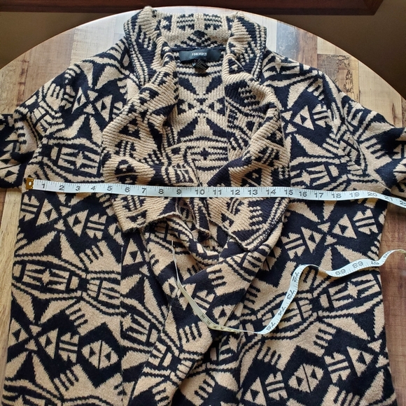 Forever 21 tan black waterfall cardigan sweater tribal print boho size medium - Picture 12 of 16